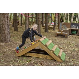 Mini Grass Climbing Crest